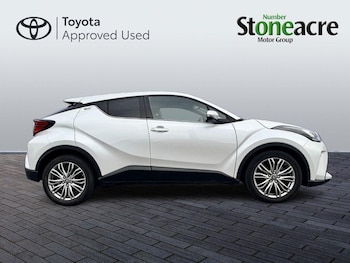 Used Toyota C-HR 2022 for sale - 76158496: Photo