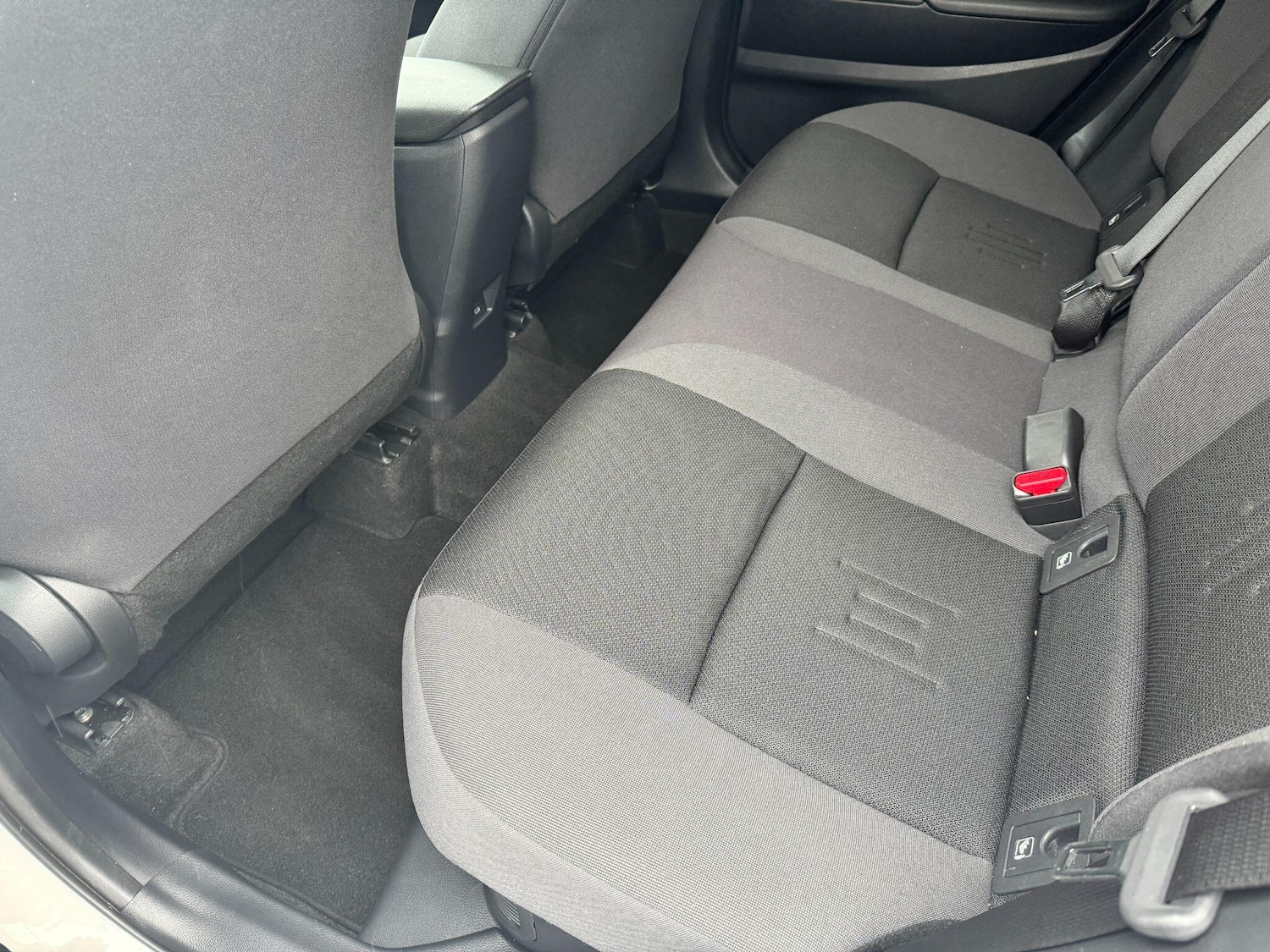 Used Toyota C-HR 2024 for sale - 76326466: Photo 15