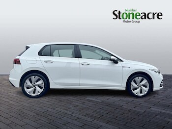 Used Volkswagen Golf 2023 for sale - 76138540: Photo