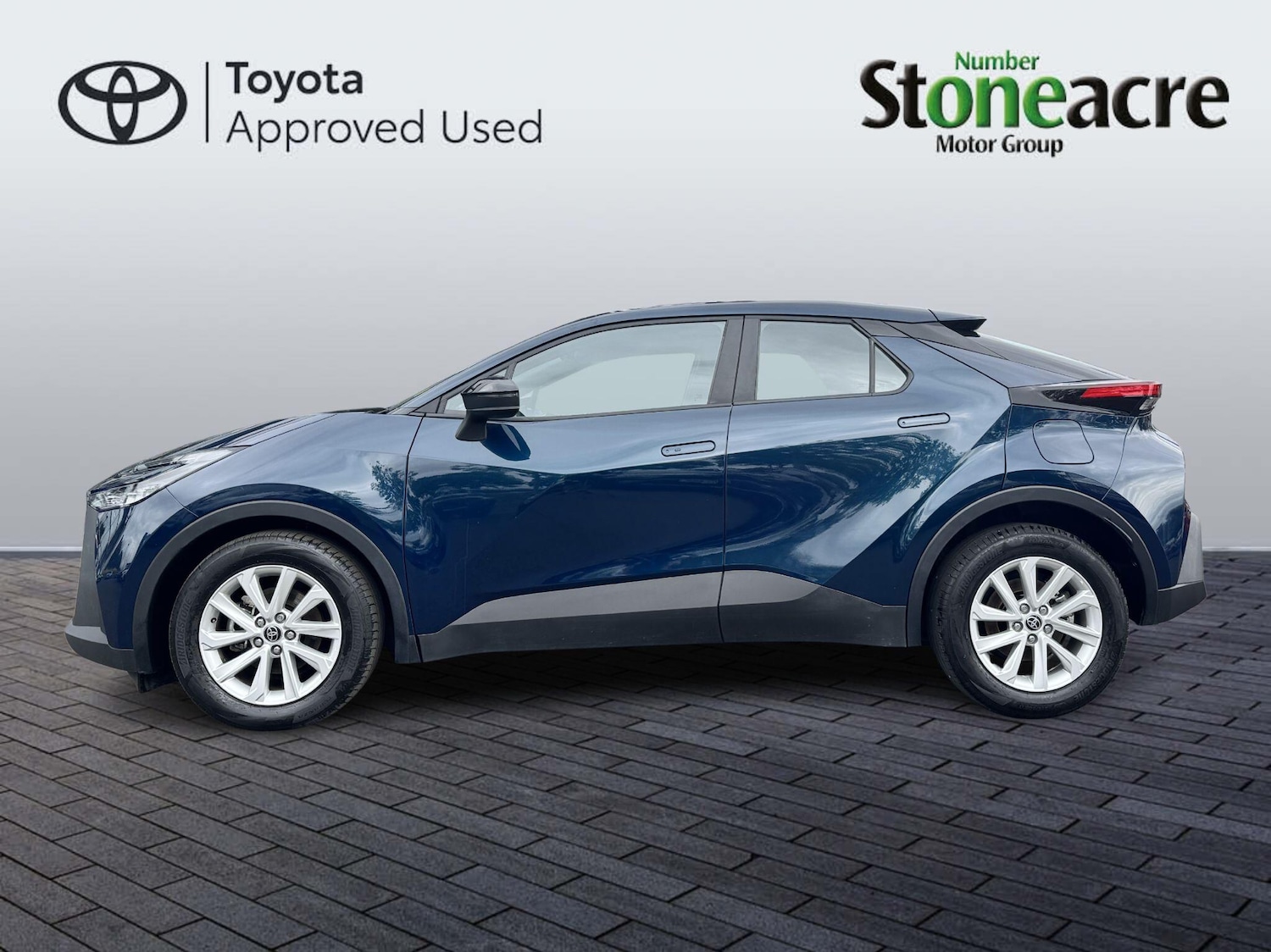 Used Toyota C-HR 2024 for sale - 77238500: Photo 6