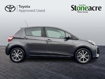 Used Toyota Yaris 2019 for sale - 75670912: Photo