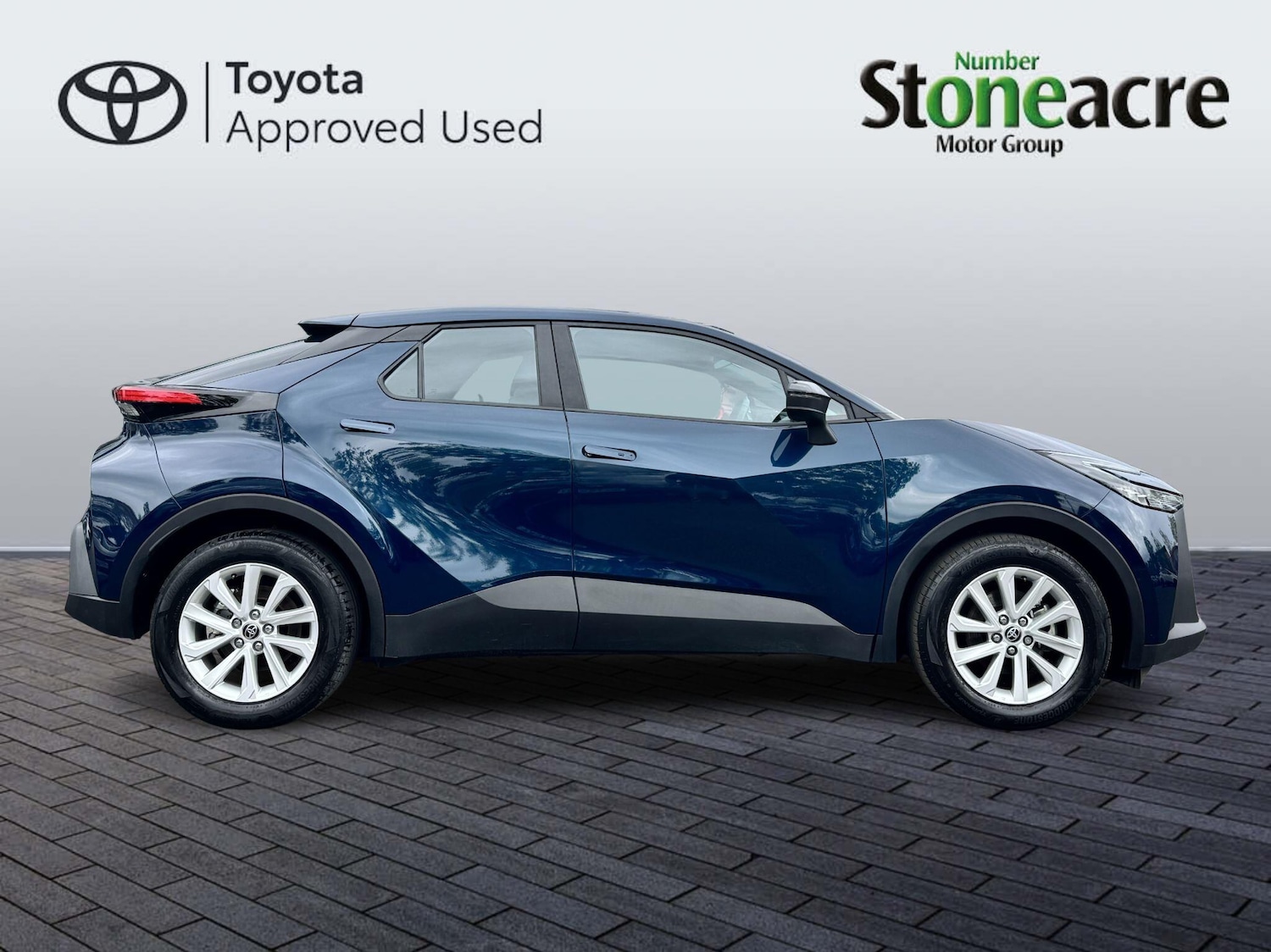 Used Toyota C-HR 2024 for sale - 77344407: Photo 2