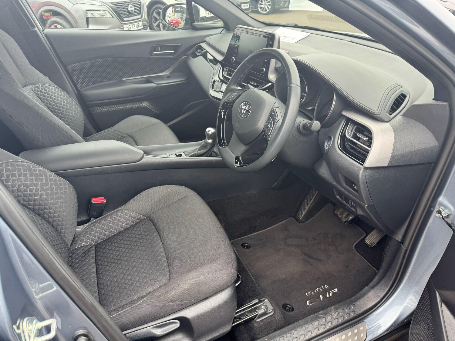 Used Toyota C-HR for sale - 77977883: Photo 11