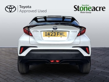 Used Toyota C-HR 2023 for sale - 79106846: Photo