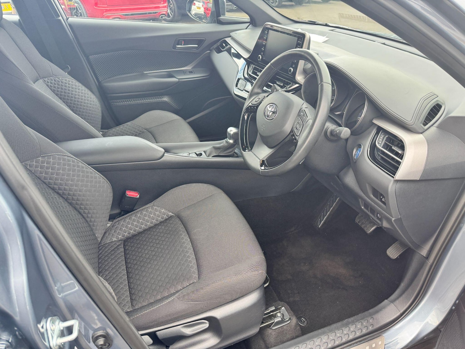 Used Toyota C-HR 2022 for sale - 76486002: Photo 11