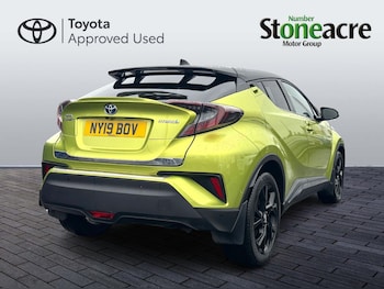 Used Toyota C-HR 2019 for sale - 77510205: Photo