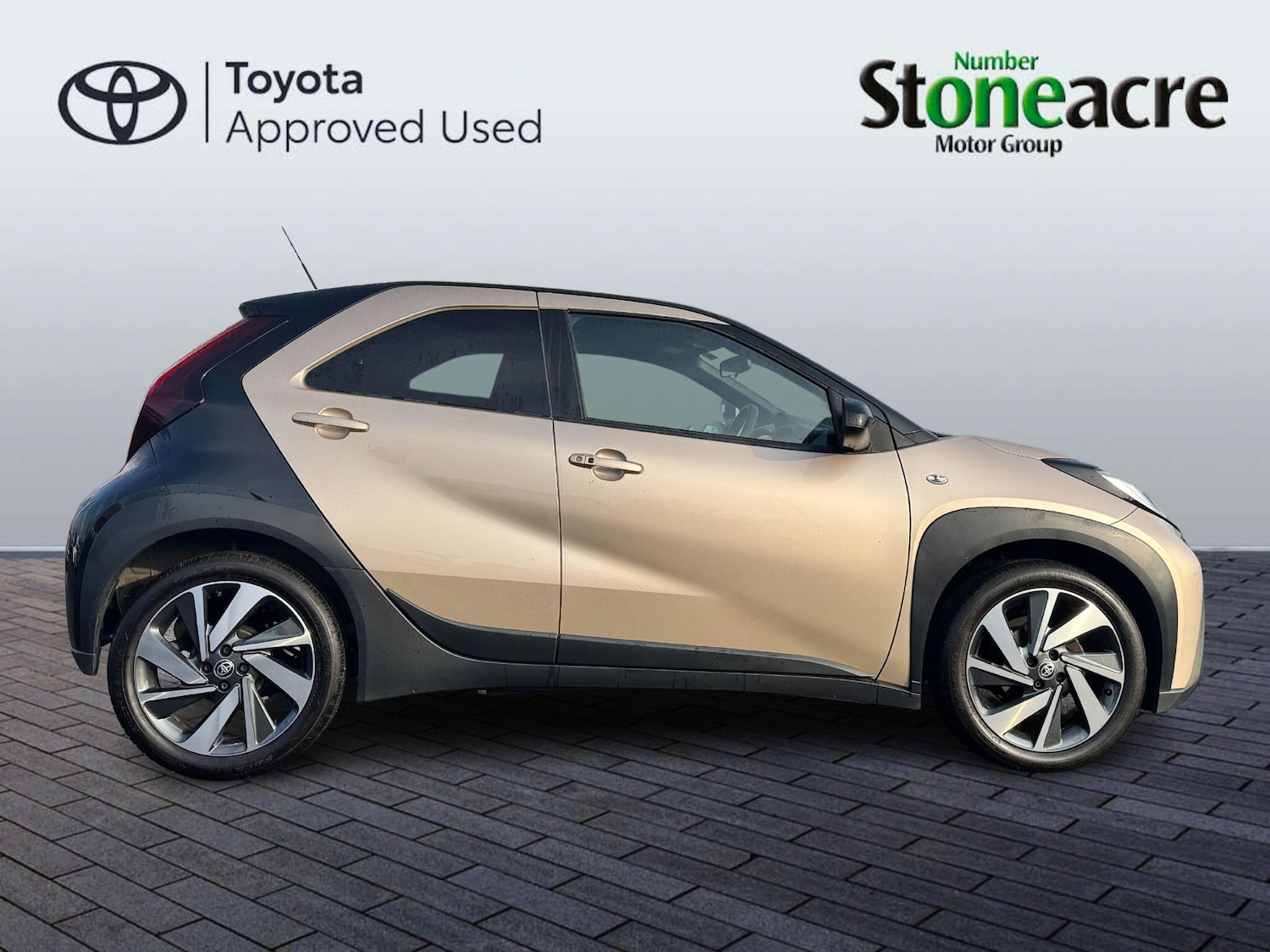 Used Toyota Aygo X 2023 for sale - 77202851: Photo 2