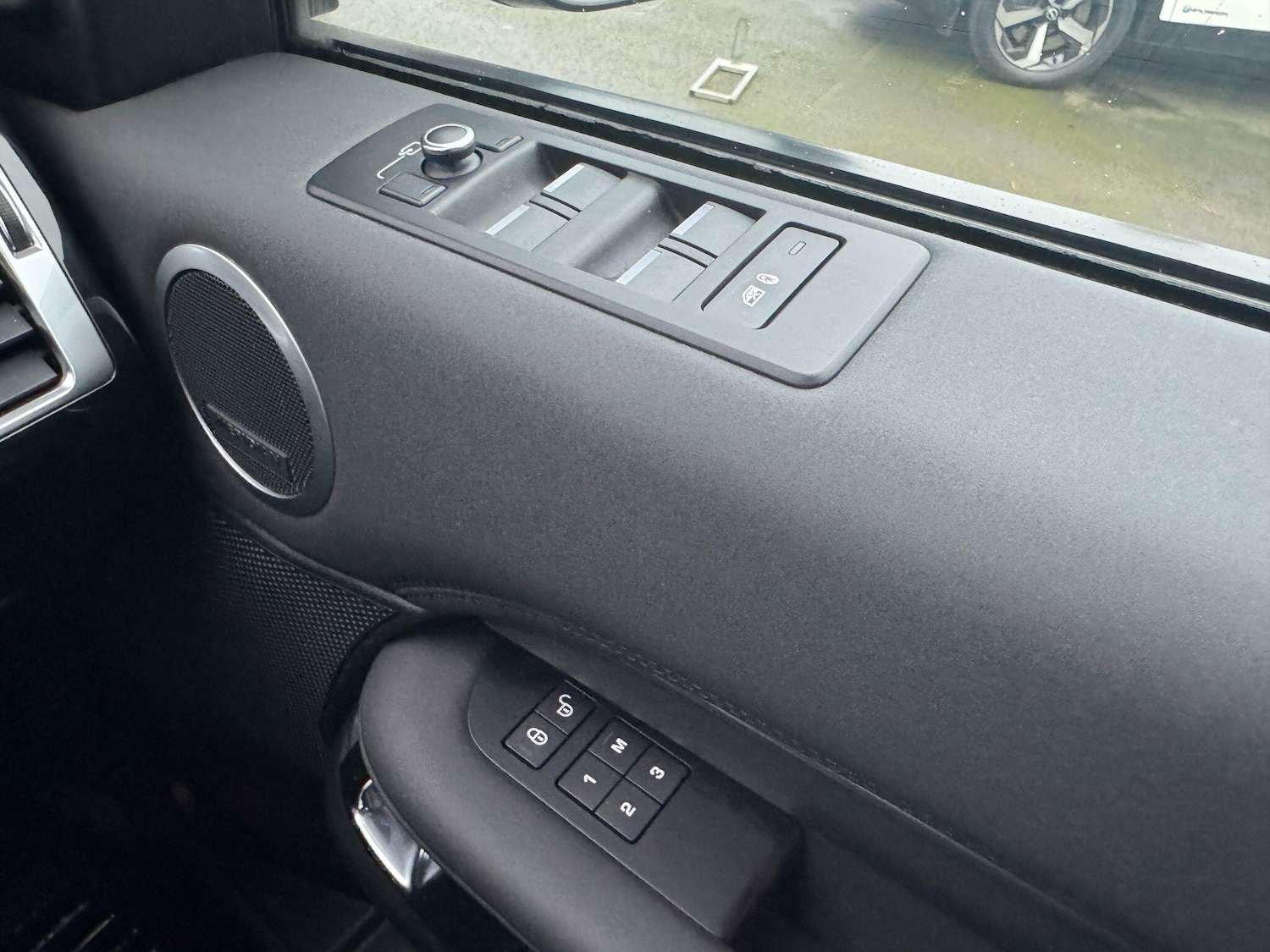 Used Land Rover Discovery 2020 for sale - 77468266: Photo 21