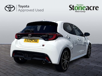 Used Toyota Yaris 2023 for sale - 79396548: Photo