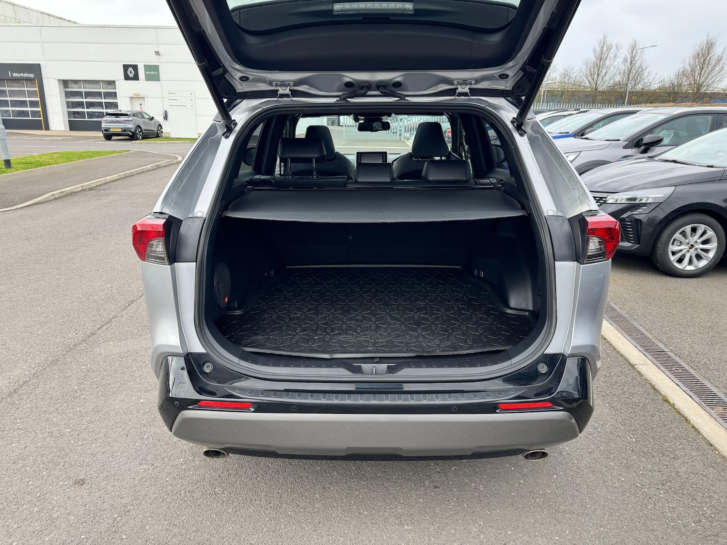 Used Toyota RAV4 2021 for sale - 77977587: Photo 10