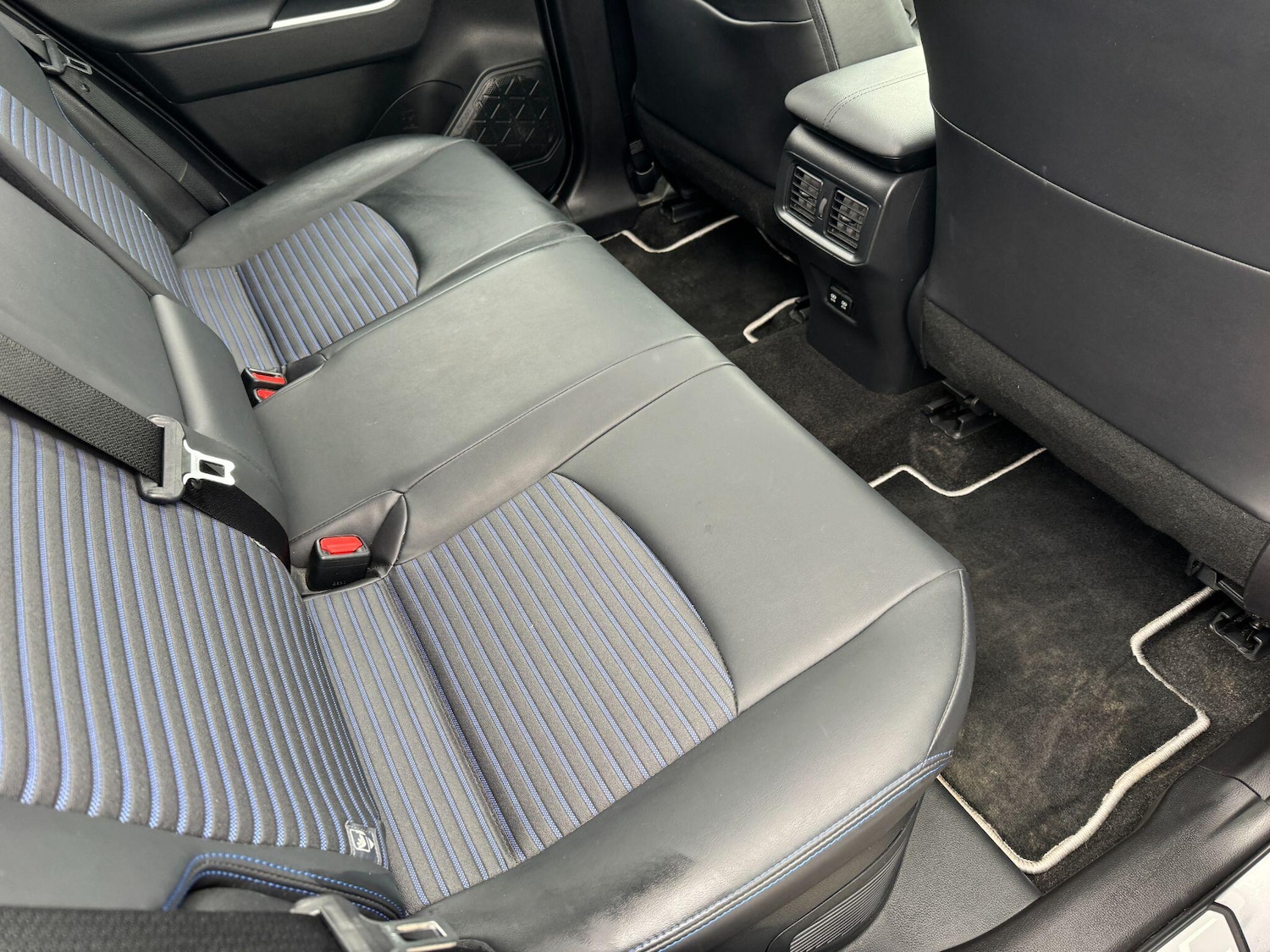 Used Toyota RAV4 2021 for sale - 77977587: Photo 12