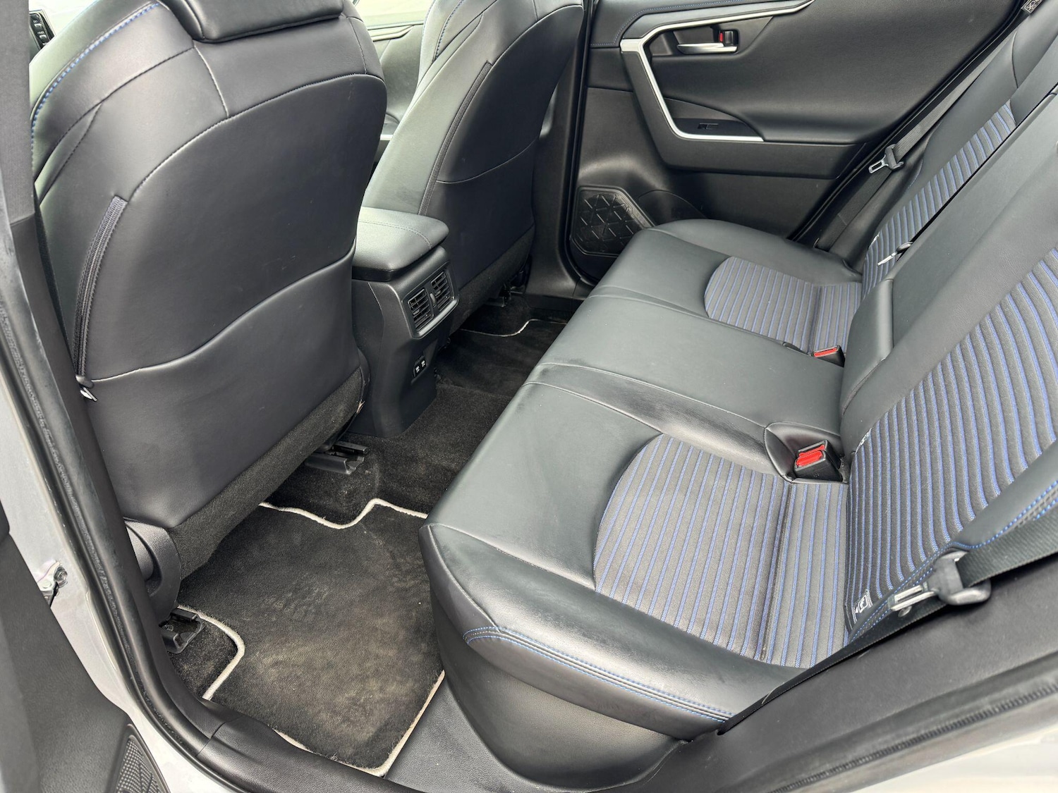 Used Toyota RAV4 2021 for sale - 77977587: Photo 13