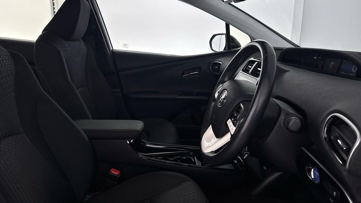 Used Toyota Prius 2017 for sale - 77709471: Photo 17