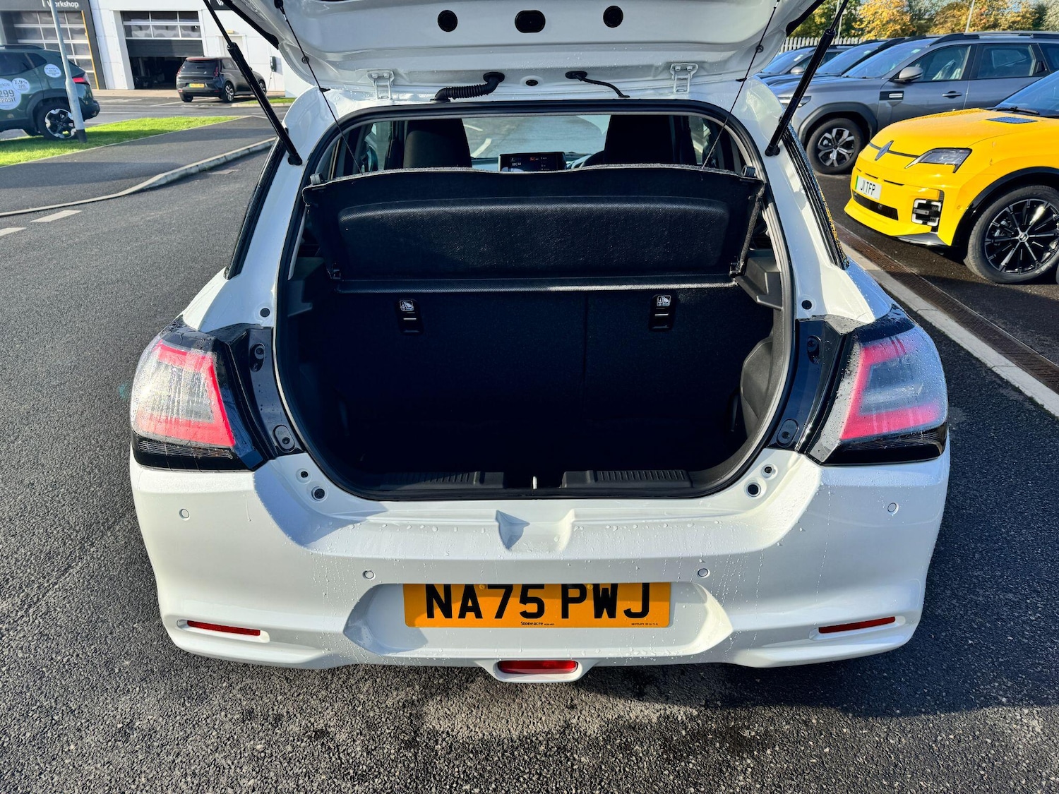 Used Suzuki Swift 2025 for sale - 77040976: Photo 10