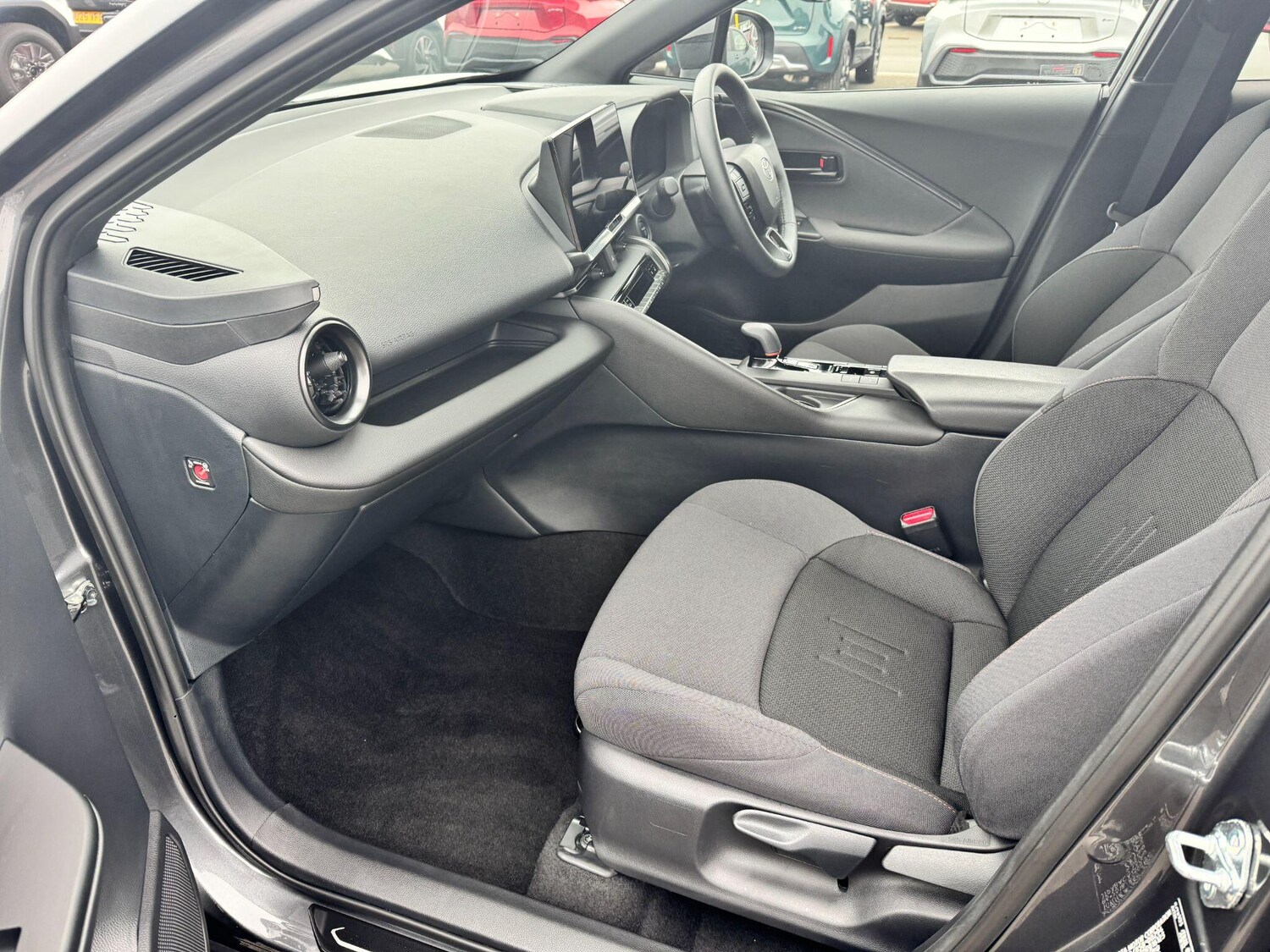 Used Toyota C-HR 2025 for sale - 77723391: Photo 14