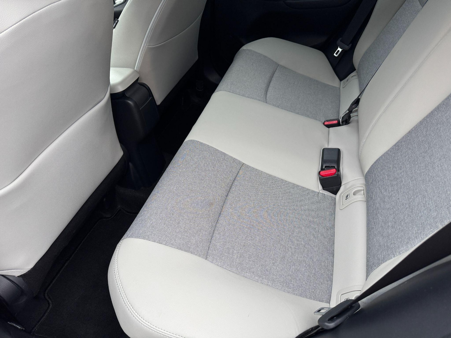 Used Toyota Yaris 2023 for sale - 77978485: Photo 13