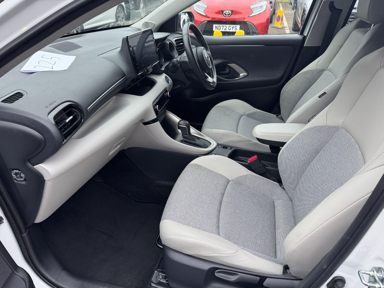 Used Toyota Yaris 2023 for sale - 77978485: Photo 14