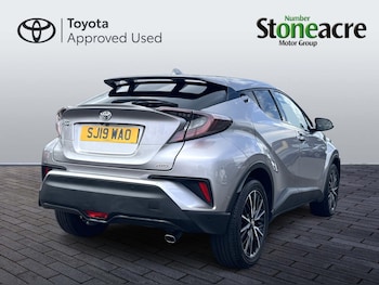 Used Toyota C-HR 2019 for sale - 79521019: Photo