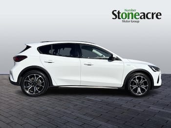 Used Ford Focus 2023 for sale - 79726237: Photo