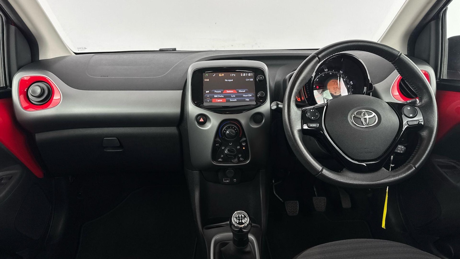 Used Toyota AYGO 2018 for sale - 77784041: Photo 11