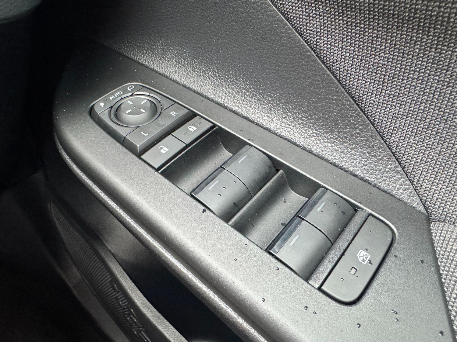 Used Toyota C-HR 2024 for sale - 77108784: Photo 19