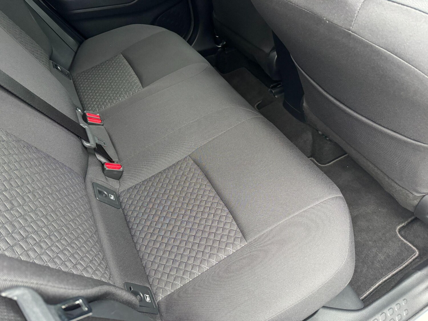 Used Toyota C-HR 2023 for sale - 77710393: Photo 12