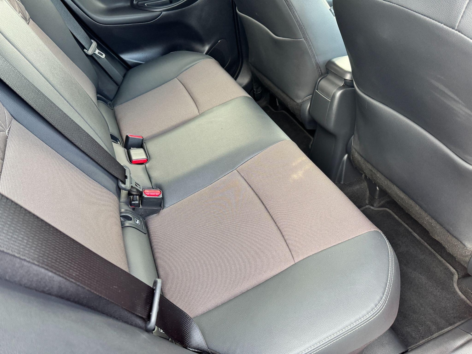 Used Toyota Yaris Cross 2023 for sale - 77290837: Photo 12