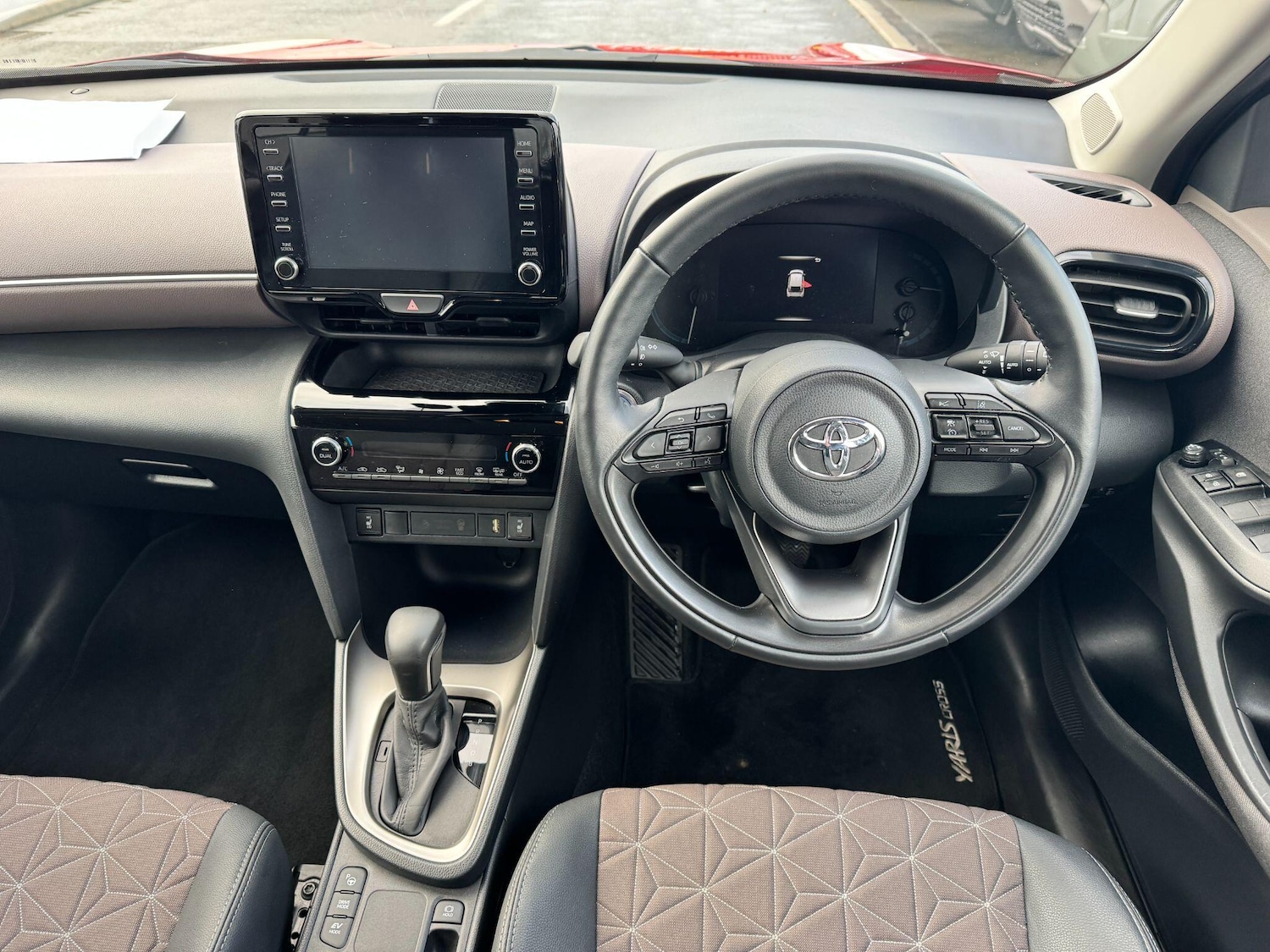 Used Toyota Yaris Cross 2023 for sale - 77290837: Photo 15