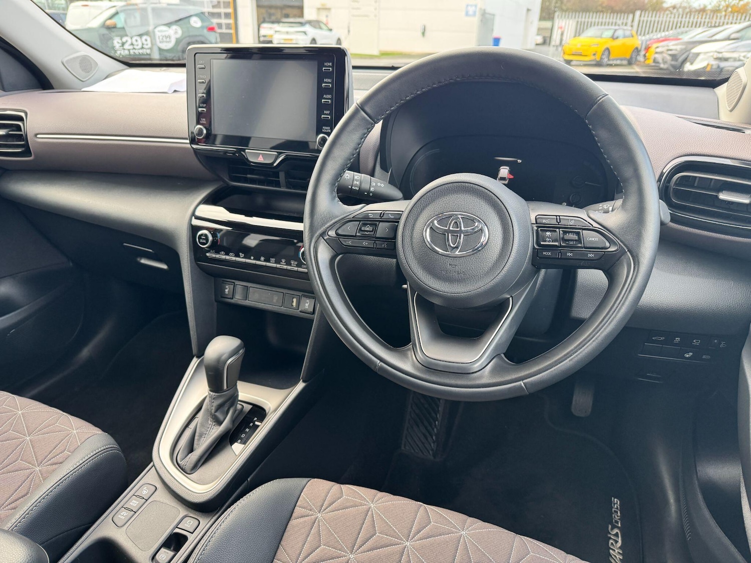 Used Toyota Yaris Cross 2023 for sale - 77290837: Photo 16