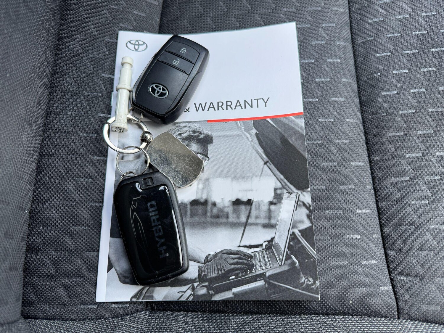 Used Toyota Yaris Cross 2024 for sale - 77738109: Photo 20