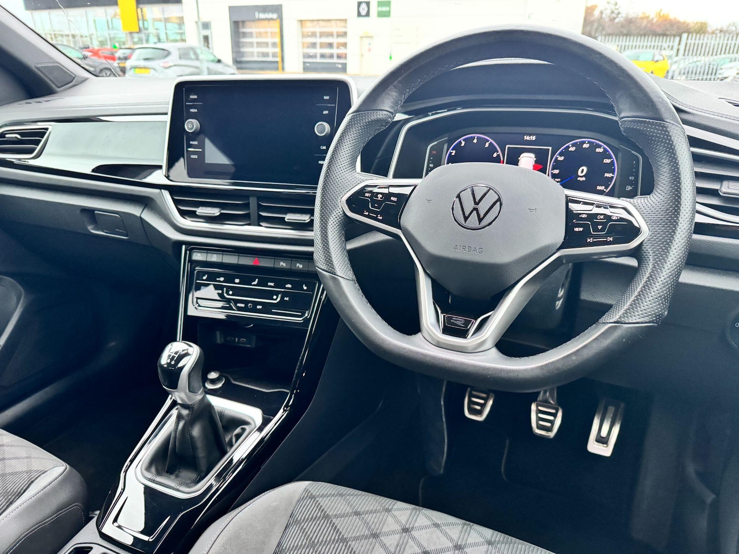 Used Volkswagen T-Roc 2022 for sale - 77120481: Photo 16