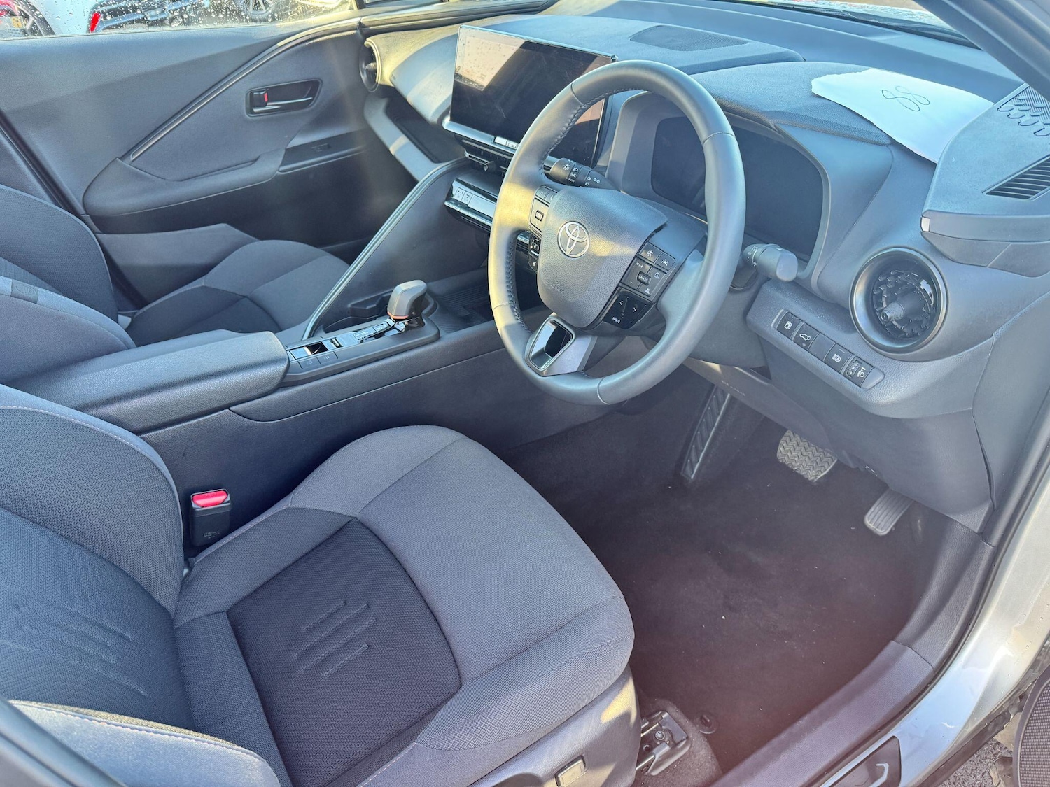 Used Toyota C-HR 2024 for sale - 76855742: Photo 11