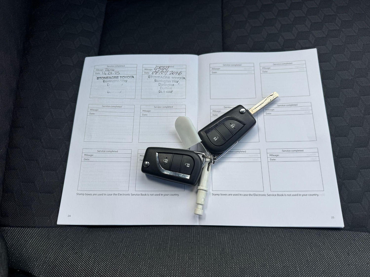 Used Toyota Yaris for sale - 77823820: Photo 20