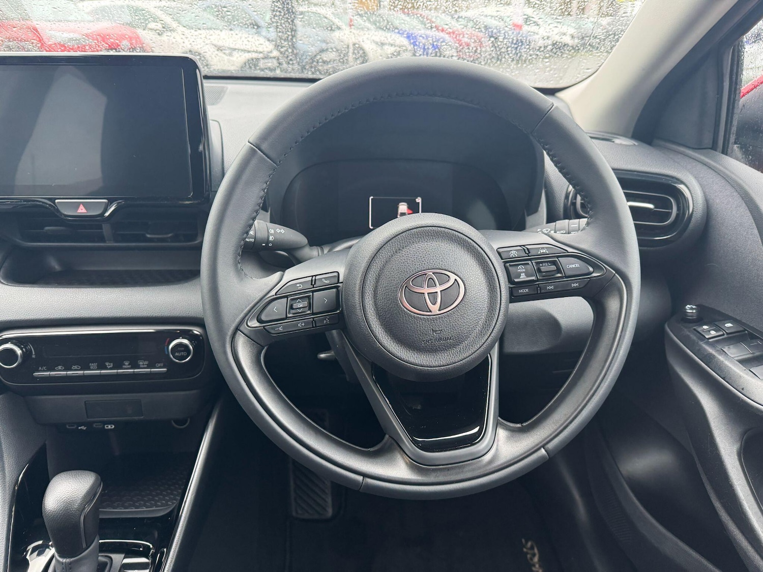 Used Toyota Yaris for sale - 78071930: Photo 17