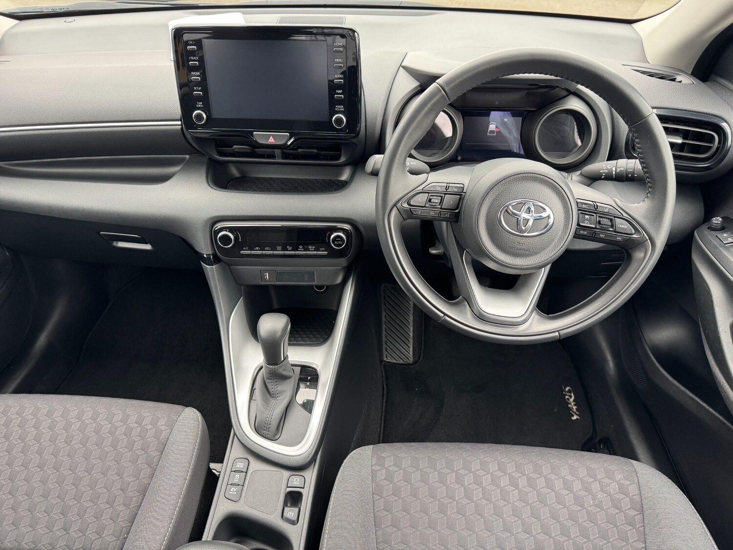 Used Toyota Yaris 2023 for sale - 77940134: Photo 15