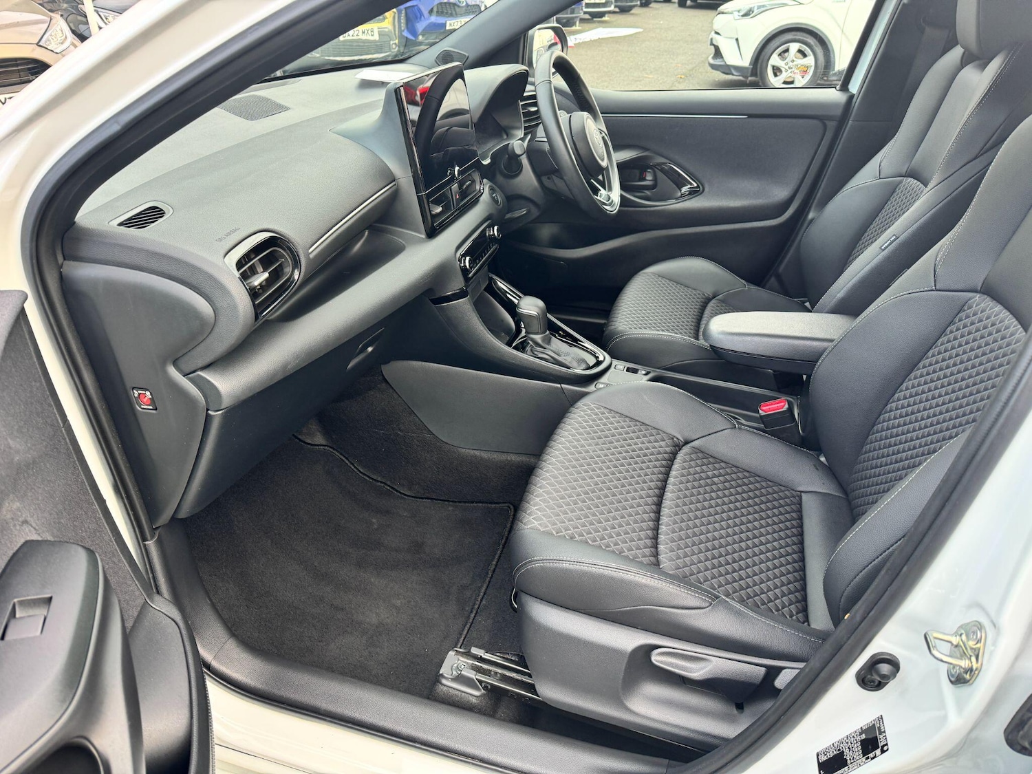 Used Toyota Yaris 2024 for sale - 77215443: Photo 14