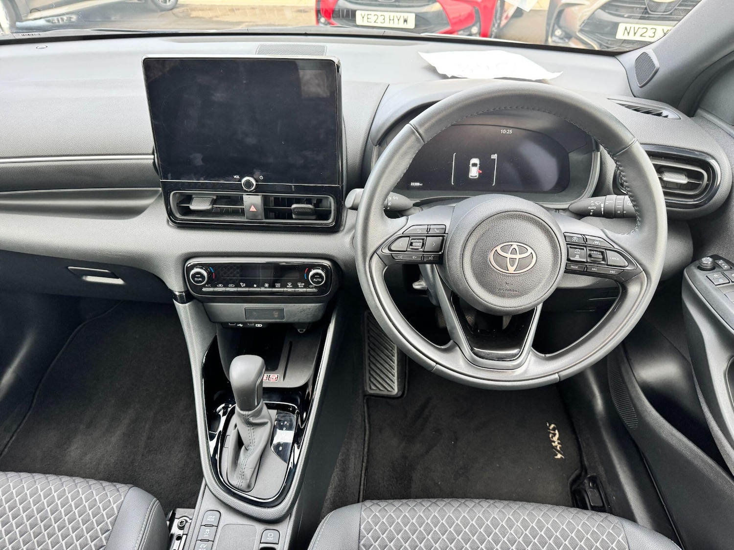 Used Toyota Yaris 2024 for sale - 77215443: Photo 15
