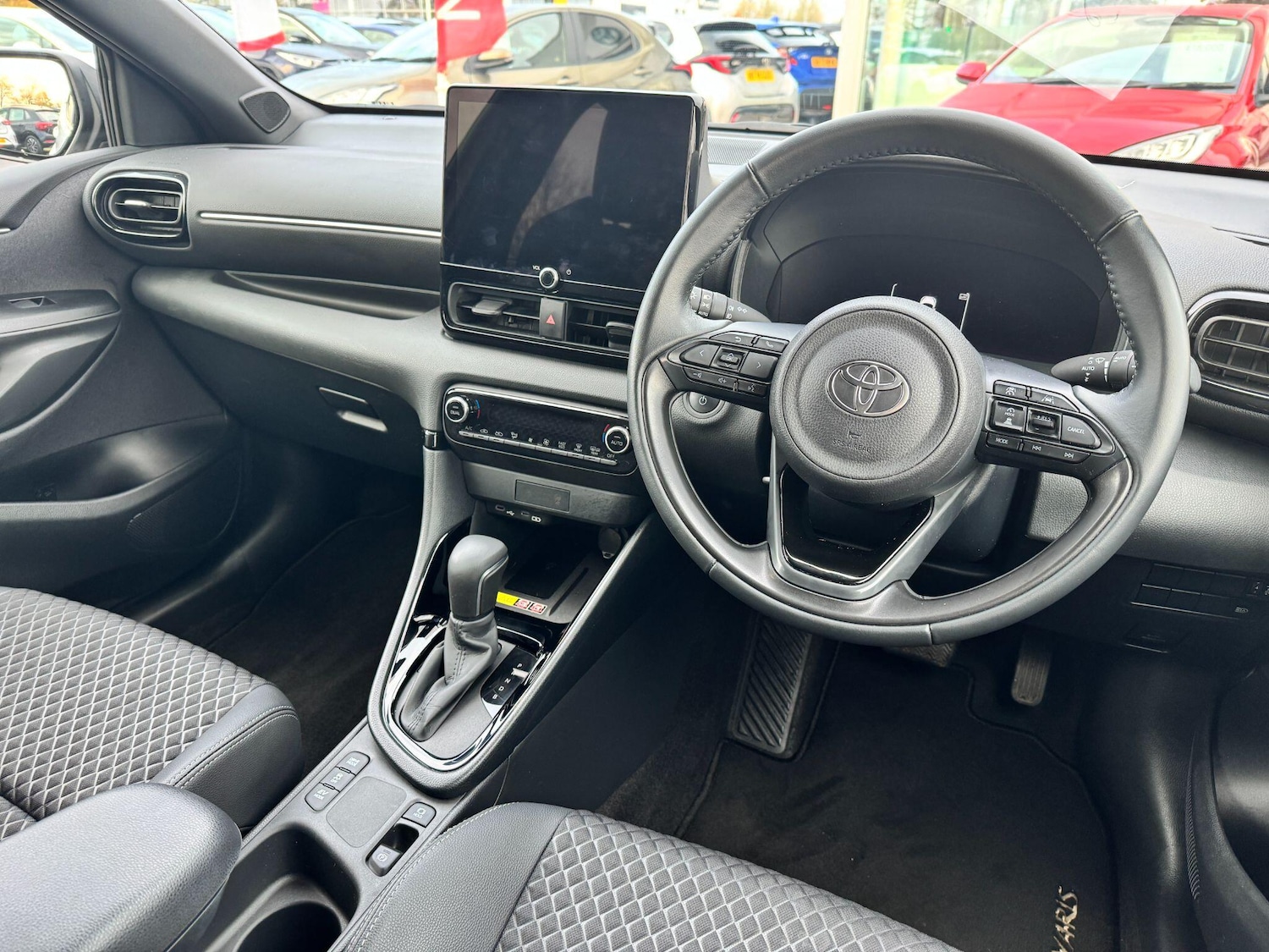 Used Toyota Yaris 2024 for sale - 77215443: Photo 16