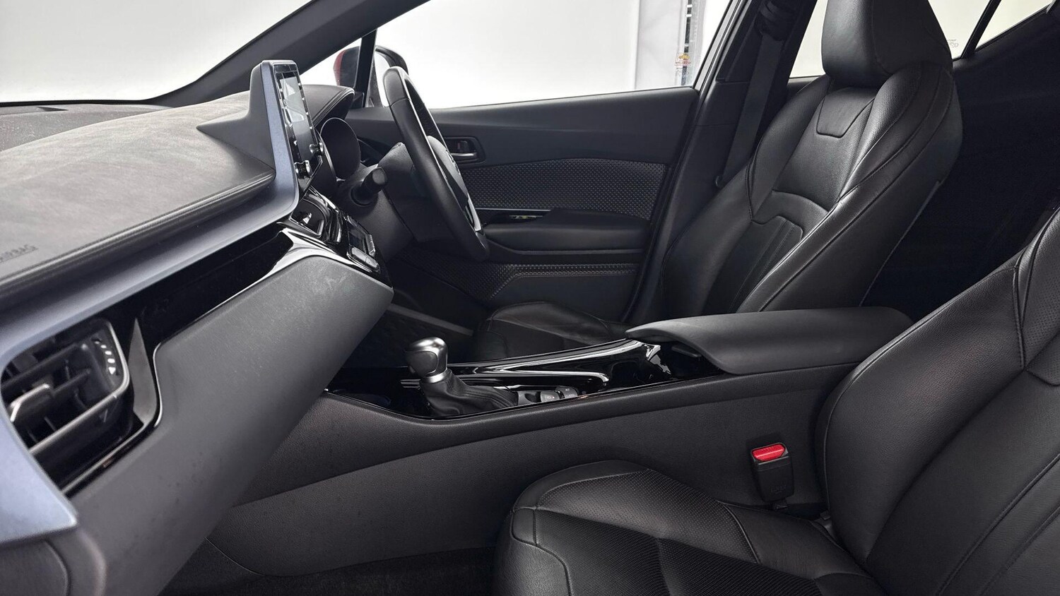 Used Toyota C-HR 2020 for sale - 77440241: Photo 16