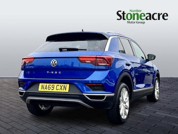 Used Volkswagen T-Roc 2019 for sale - 76188447: Photo