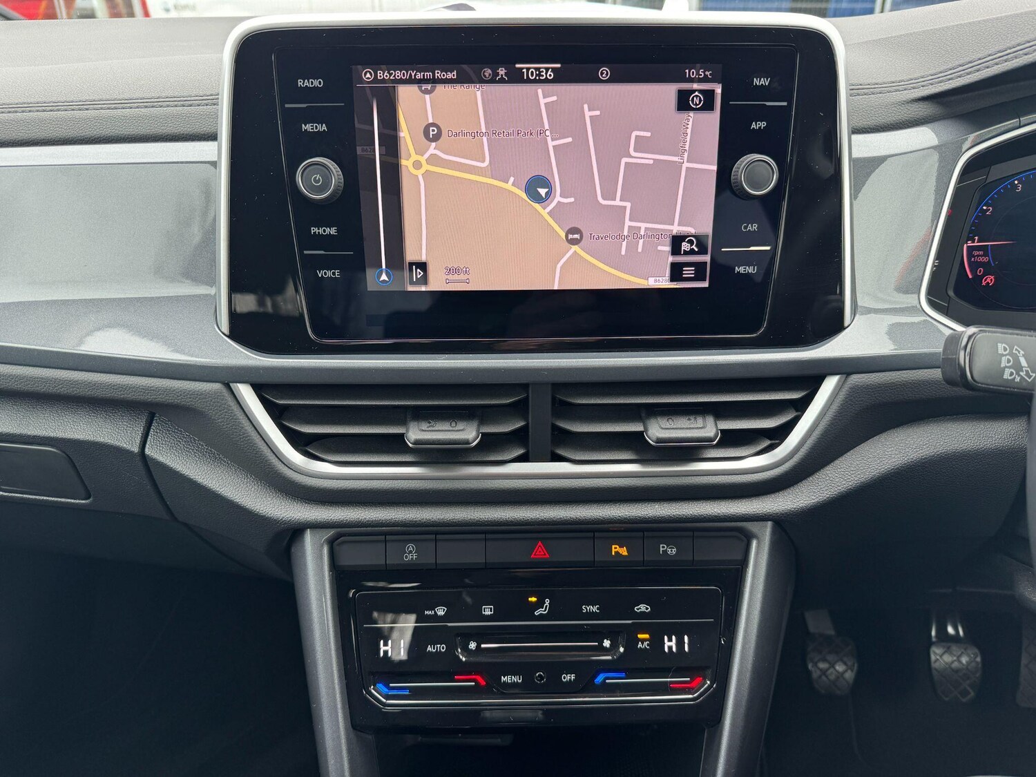 Used Volkswagen T-Roc 2022 for sale - 77682977: Photo 19