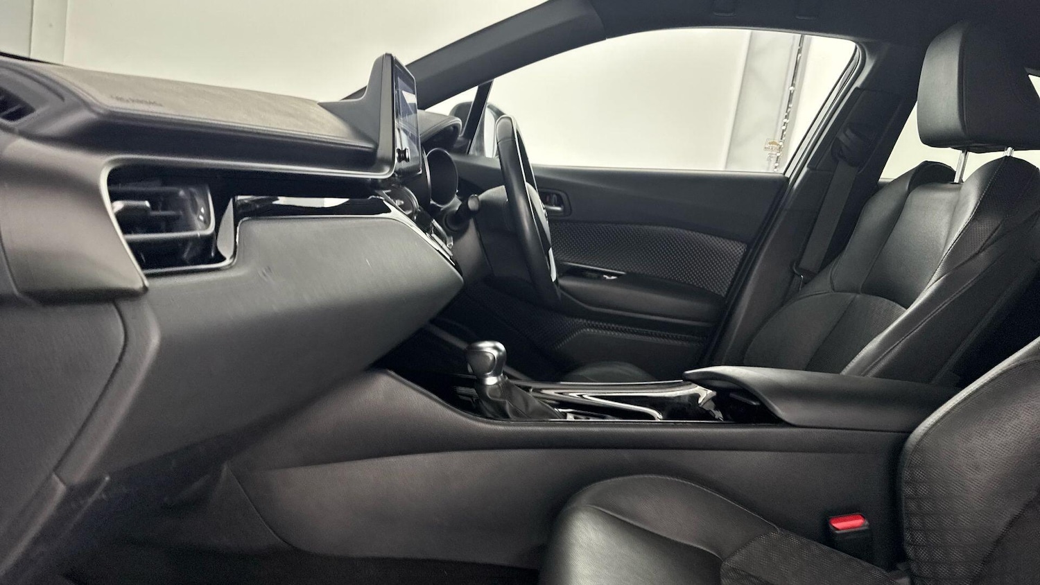 Used Toyota C-HR 2022 for sale - 77710165: Photo 16