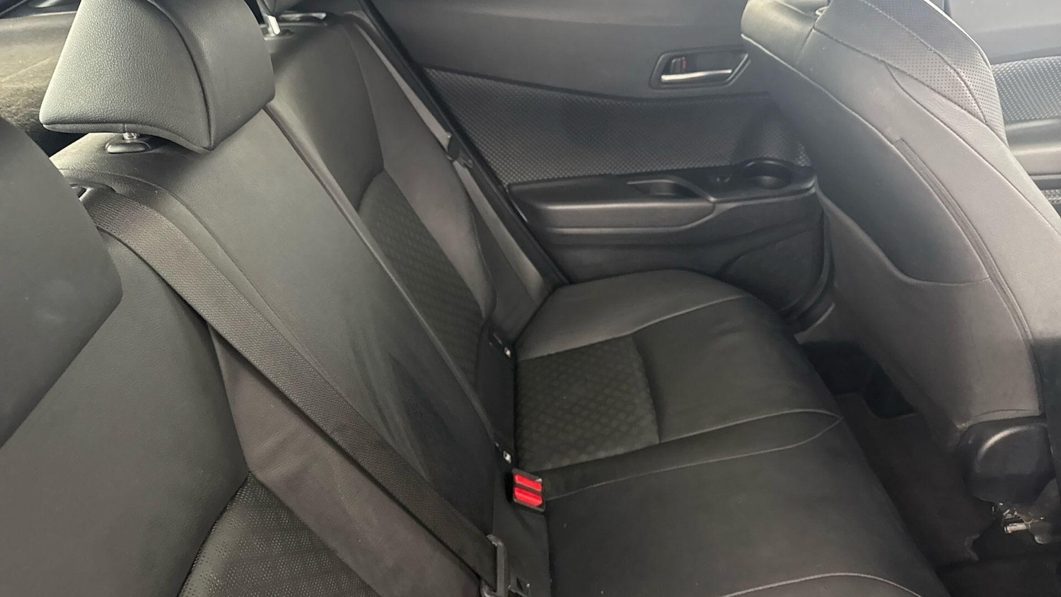 Used Toyota C-HR 2022 for sale - 77710165: Photo 18