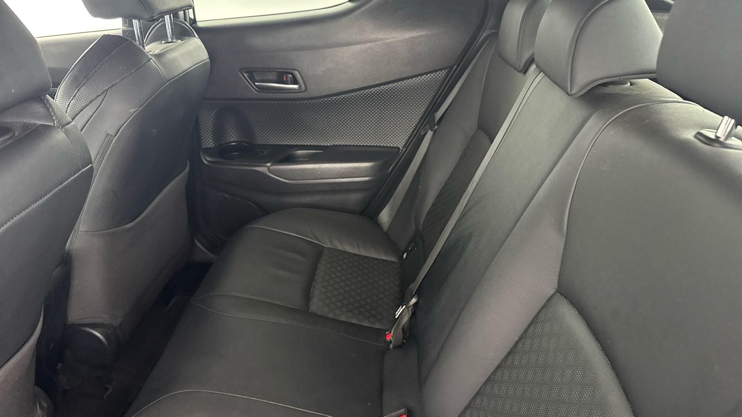 Used Toyota C-HR 2022 for sale - 77710165: Photo 19