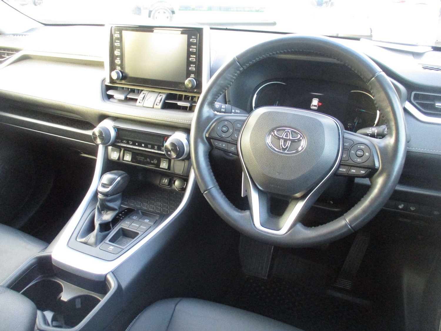 Used Toyota RAV4 2019 for sale - 77710192: Photo 16
