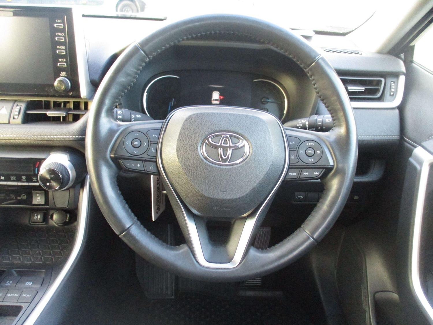 Used Toyota RAV4 2019 for sale - 77710192: Photo 17