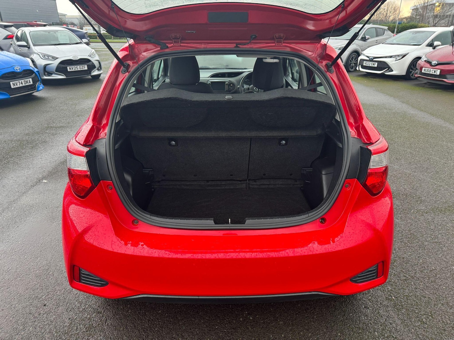 Used Toyota Yaris 2018 for sale - 77315498: Photo 10