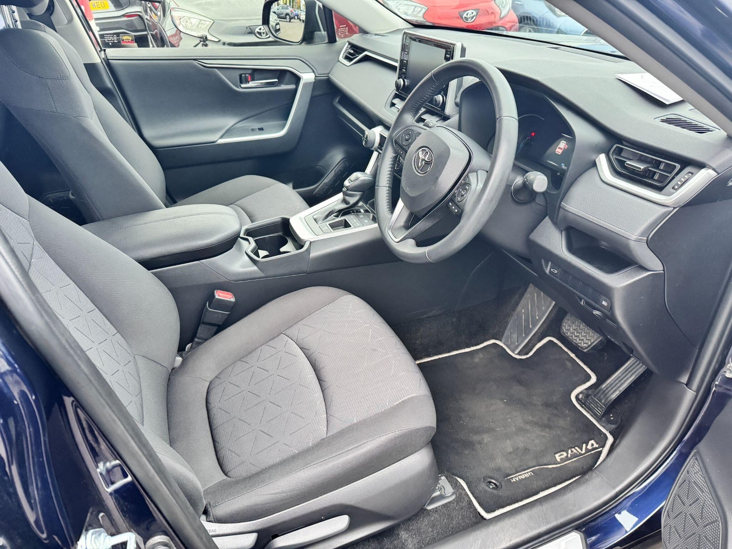 Used Toyota RAV4 for sale - 76702445: Photo 11