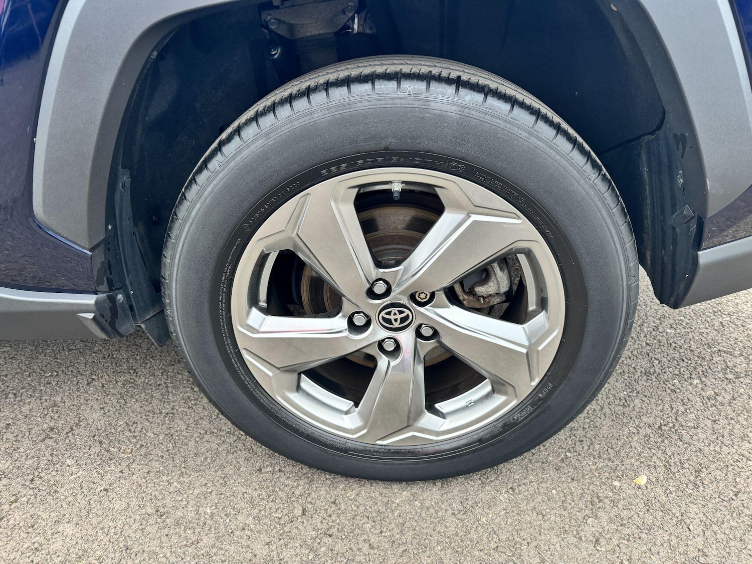 Used Toyota RAV4 for sale - 76702445: Photo 9