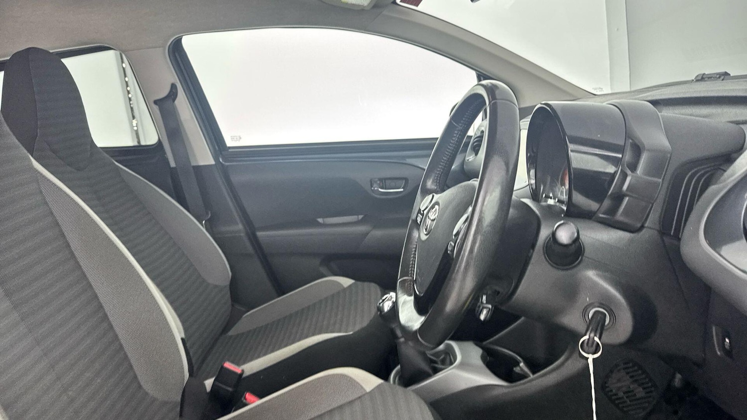 Used Toyota AYGO 2019 for sale - 77709898: Photo 17